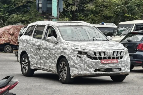 Mahindra XUV 7XO Spotted Testing – Hybrid Or New Variant?