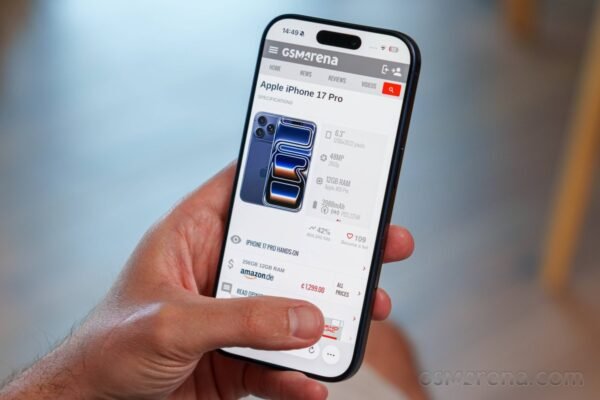 iPhone 20 Pro now rumored to get a larger screen too