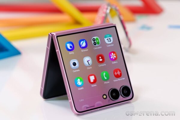 Samsung Galaxy Z Flip8 review