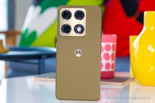 Motorola’s 2027 flagships will officially support GrapheneOS
