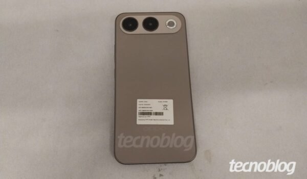 Oppo A7 Pro emerges in listing