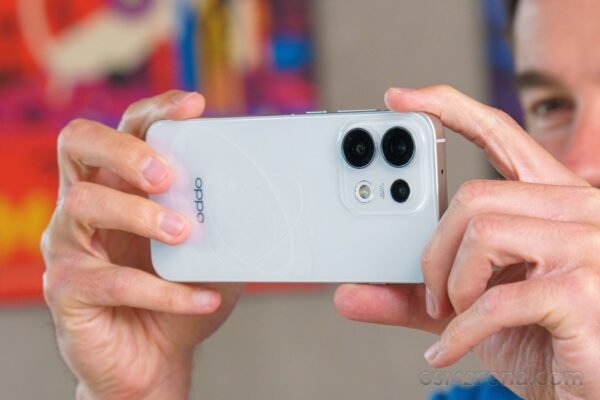 Oppo Reno17 series could get teleconverter support, new rumor claims