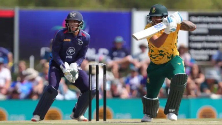 South Africa 50/0 in 4.2 Overs