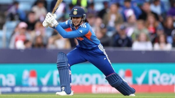 India Women 27/0 in 3.2 Overs
